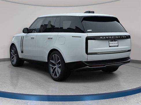 New 2025 Land Rover Range Rover SE image 7