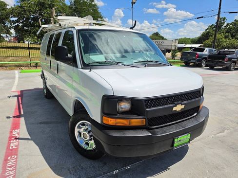Used 2012 Chevrolet Express 2500 w/ Cold Climate Package RWD image 61