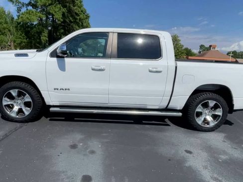 Used 2023 RAM 1500 Laramie AWD/4WD image 5