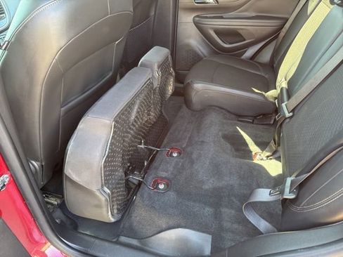 Used 2020 Buick Encore Sport Touring image 37