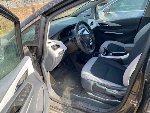 Used 2021 Chevrolet Bolt LT image 9