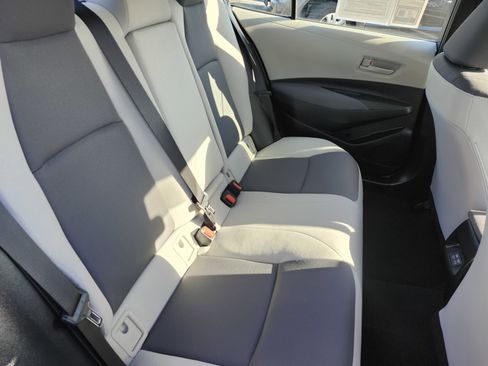 Used 2025 Toyota Corolla LE w/ LE Premium Package image 18
