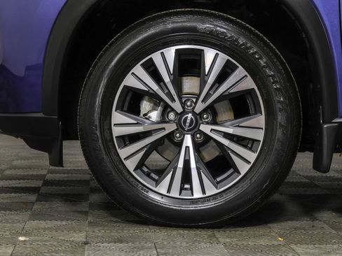 Used 2023 Nissan Rogue SV image 26