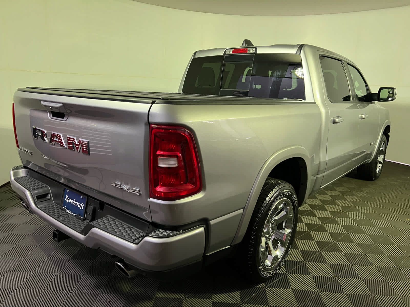 Used 2025 RAM 1500 Big Horn AWD/4WD image 7