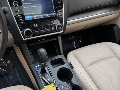 Used 2019 Subaru Outback 2.5i Limited w/ Popular Package #2 image 82