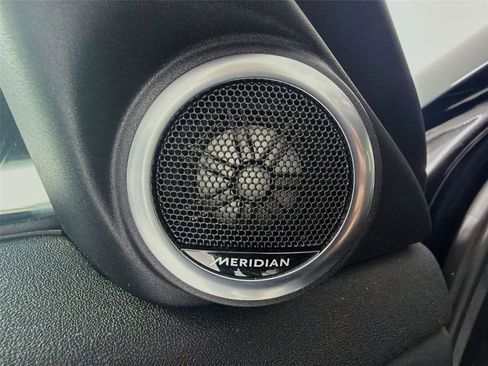 Used 2024 Land Rover Range Rover Evoque Dynamic SE image 7