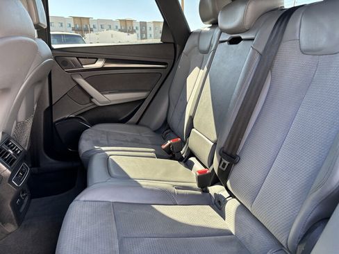 Used 2022 Audi SQ5 Premium image 37