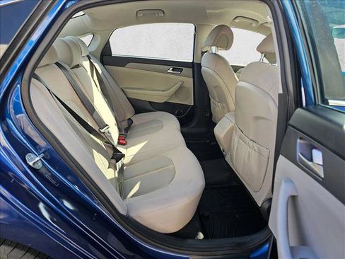 Used 2015 Hyundai Sonata SE image 11