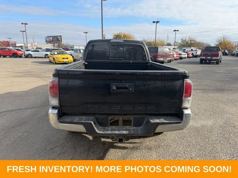 Used 2023 Toyota Tacoma TRD Off-Road image 5