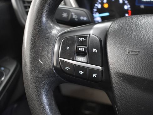 Used 2020 Ford Escape SE image 16