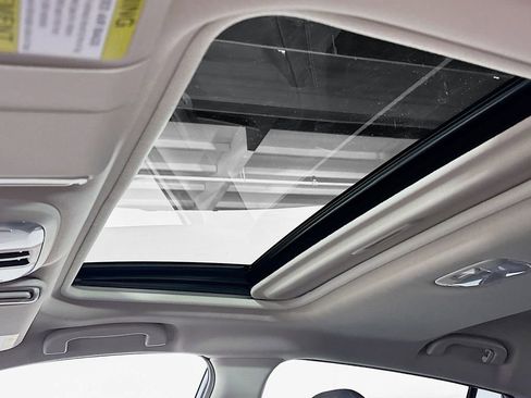 Certified 2025 Subaru Crosstrek 2.0i Premium image 19