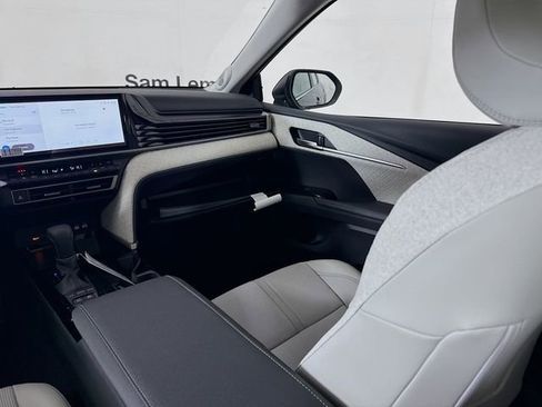 New 2026 Toyota Camry XLE image 23