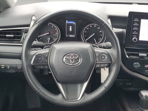 Used 2024 Toyota Camry SE FWD image 11