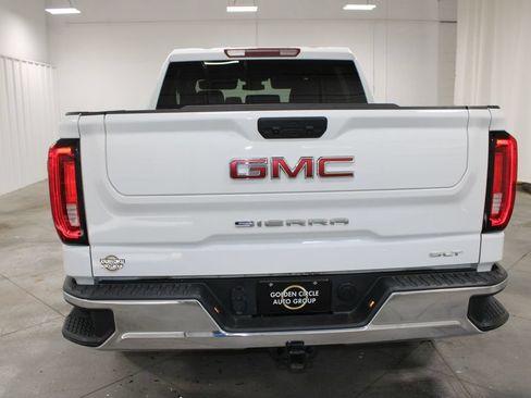 Used 2025 GMC Sierra 1500 SLT AWD/4WD image 8