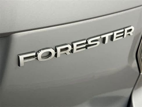 Used 2018 Subaru Forester 2.5i Premium w/ Kicker Audio Upgrade Package image 27