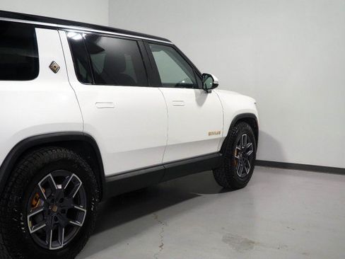 Used 2024 Rivian R1S AWD Adventure image 70