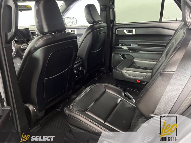 Used 2020 Ford Explorer XLT w/ Equipment Group 202A AWD/4WD image 20