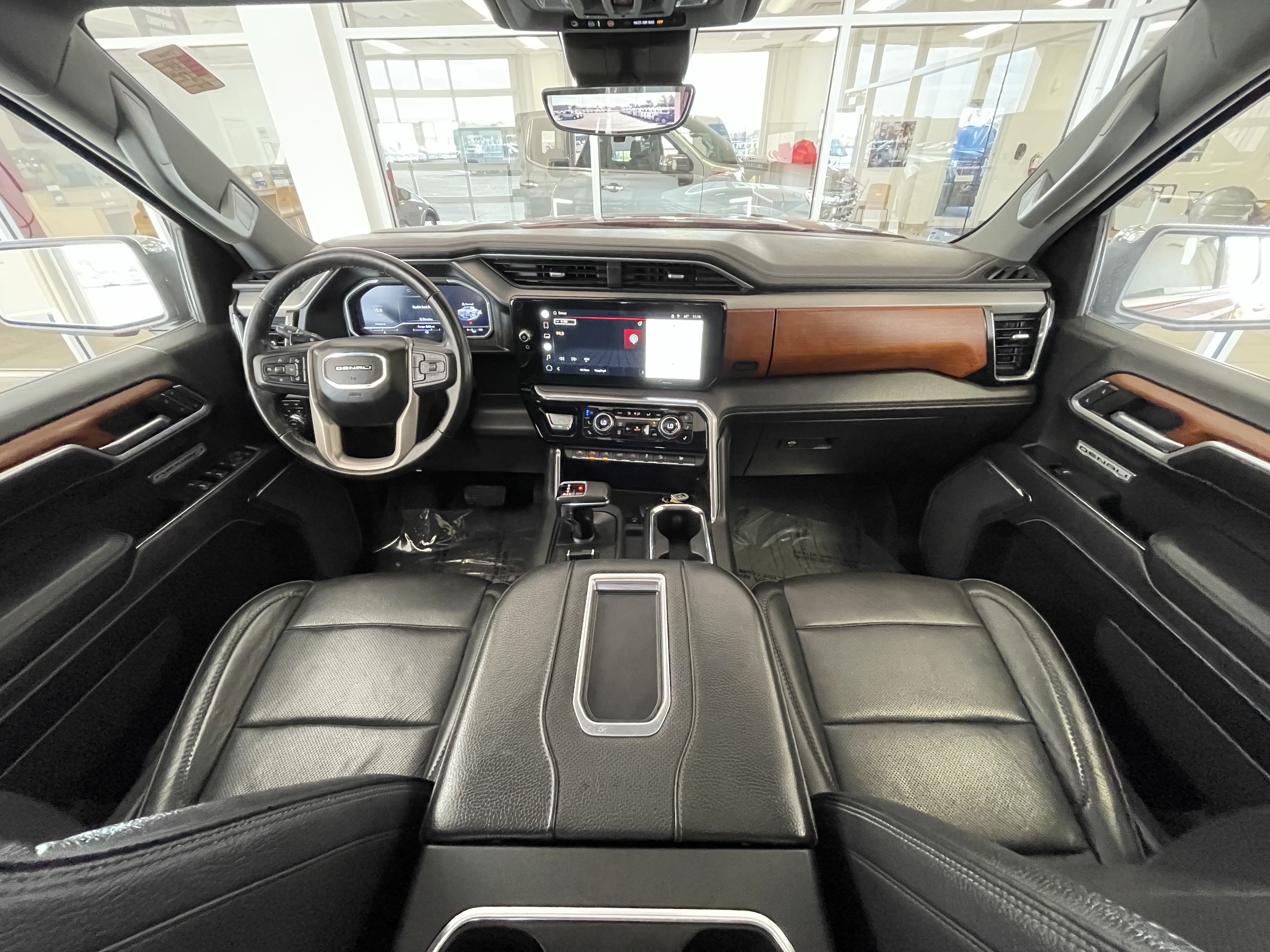 Certified 2022 GMC Sierra 1500 Denali w/ Denali Reserve Package AWD/4WD image 31