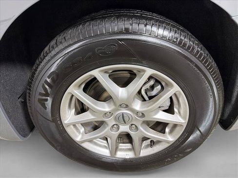 Used 2025 Chrysler Pacifica Select FWD image 19