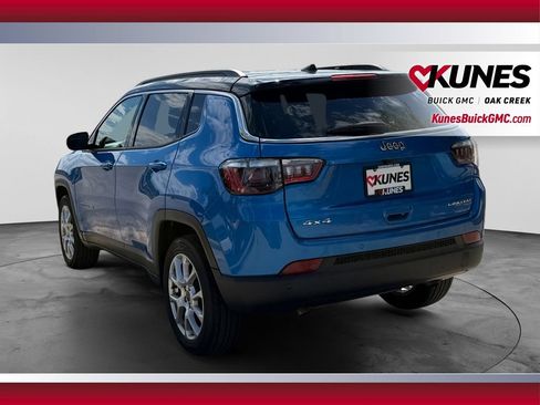 Used 2025 Jeep Compass Limited AWD/4WD image 8