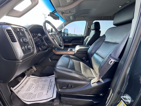 Used 2017 Chevrolet Silverado 2500 LTZ w/ Duramax Plus Package AWD/4WD image 16