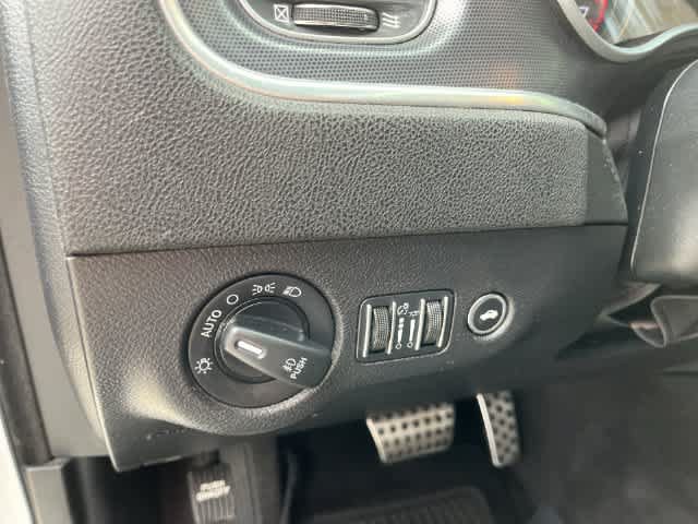 Used 2016 Dodge Charger R/T RWD image 31