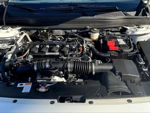 Used 2018 Honda Accord EX-L image 9