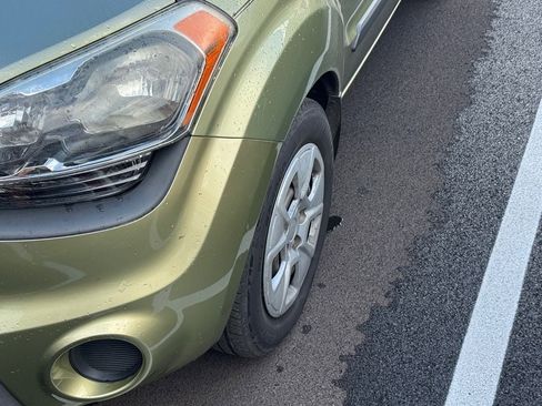 Used 2013 Kia Soul FWD image 3