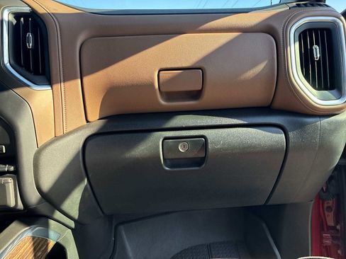 Used 2021 Chevrolet Silverado 1500 High Country image 29