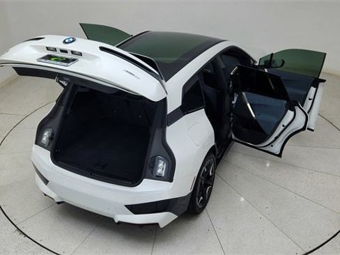 Used 2025 BMW iX xDrive50 image 84