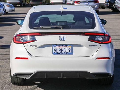 Used 2024 Honda Civic Sport image 8