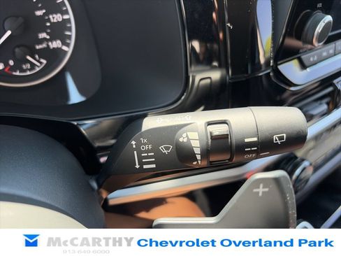 Used 2025 Nissan Pathfinder SV FWD image 23