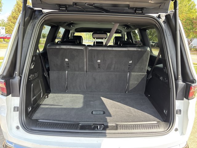 Used 2024 Jeep Wagoneer Series II w/ Flexible Seating Group RWD image 7