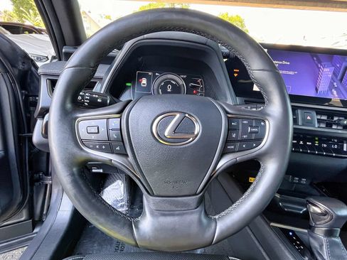 Used 2023 Lexus UX 250h AWD w/ Premium Package image 31