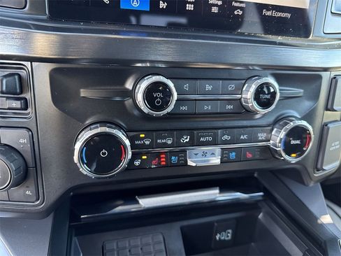 Used 2024 Ford F350 Lariat w/ Sport Appearance Package image 19