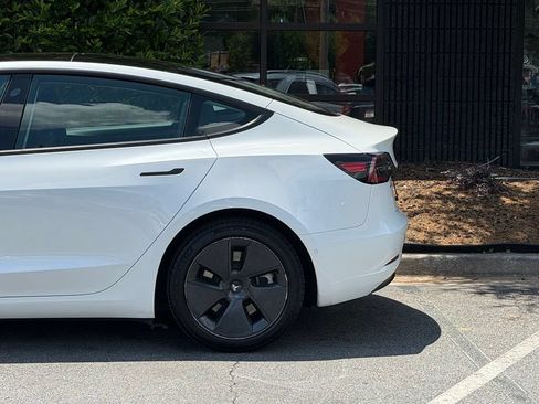 Used 2021 Tesla Model 3 Long Range AWD/4WD image 11