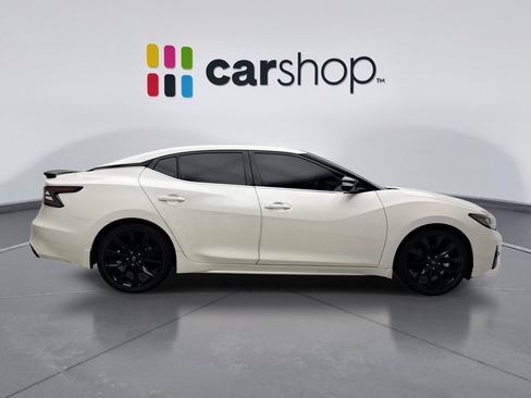 Used 2023 Nissan Maxima SR w/ Sport Mat Group FWD image 6