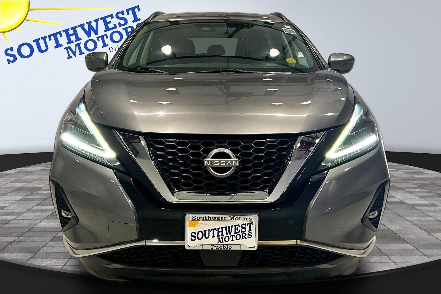 Used 2023 Nissan Murano SV AWD/4WD image 2