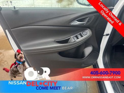 Used 2024 Buick Encore GX Sport Touring image 13