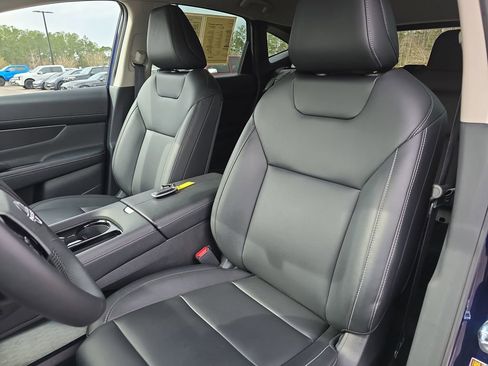 Used 2025 Nissan Murano SV image 19