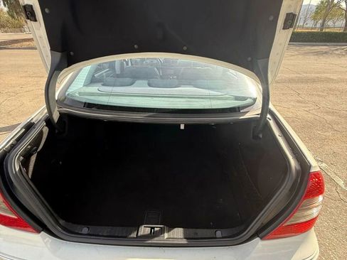 Used 2008 Mercedes-Benz E 350 Sedan image 15