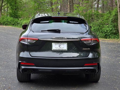 Used 2023 Maserati Levante Modena image 5