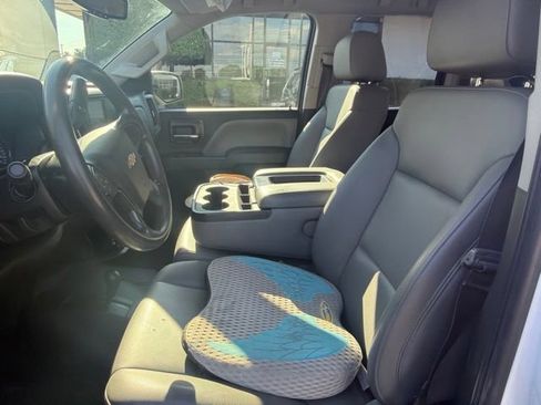 Used 2019 Chevrolet Silverado 1500 W/T w/ WT Convenience Package AWD/4WD image 9