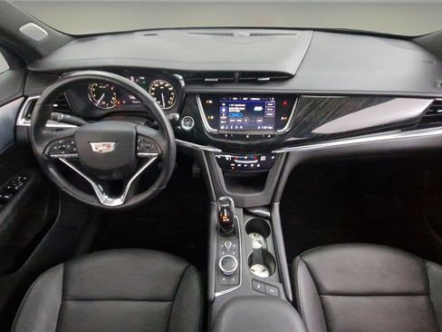 Used 2020 Cadillac XT6 Premium Luxury image 9