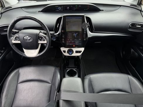 Used 2018 Toyota Prius Prime Advanced FWD image 11