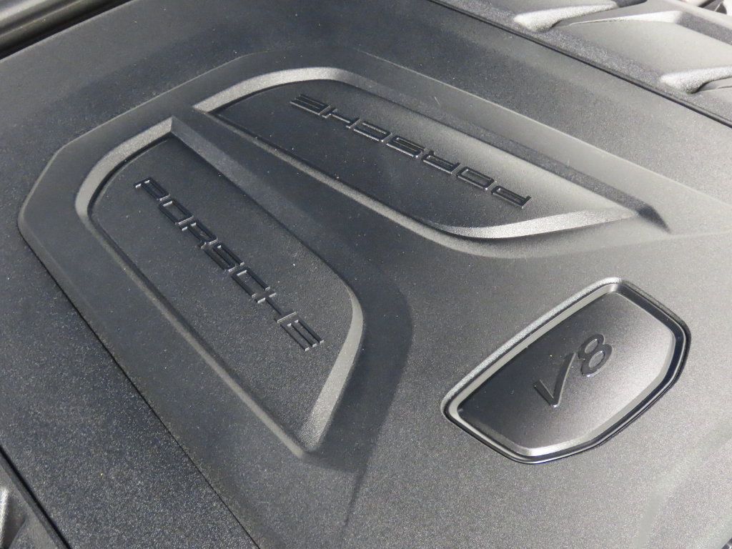 Certified 2025 Porsche Cayenne S AWD/4WD image 52