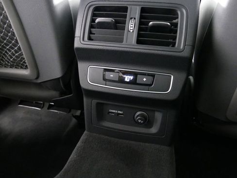 Used 2023 Audi SQ5 Premium Plus w/ Premium Plus Package image 5