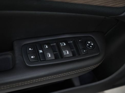 Used 2015 Chrysler 200 C w/ Navigation & Sound Group I AWD/4WD image 18