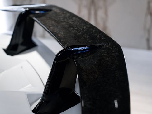 Used 2018 Lamborghini Huracan Performante image 11