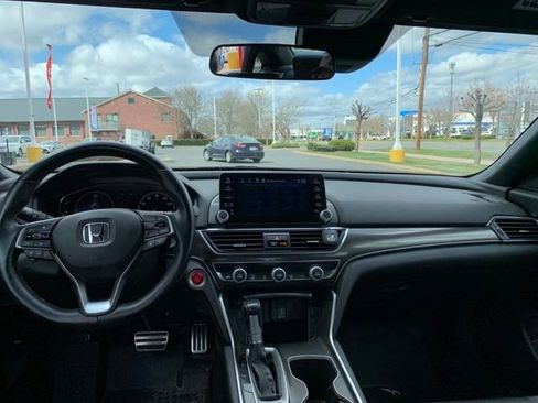 Used 2020 Honda Accord Sport image 14